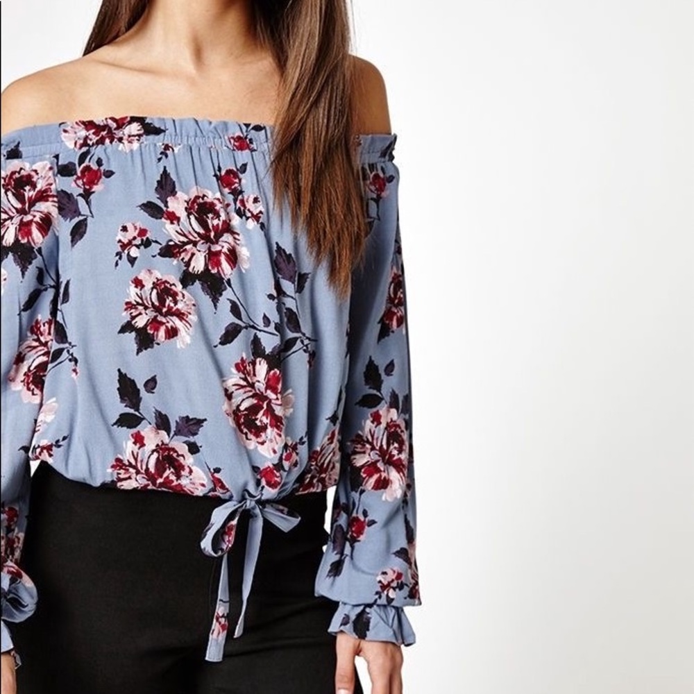 Off-the-Shoulder Sleeved Top